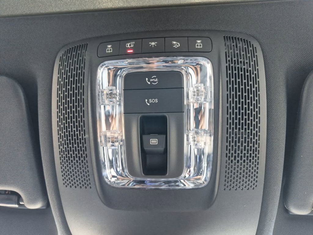 Used 2024 Mercedes-Benz EQB 300 300 image 26