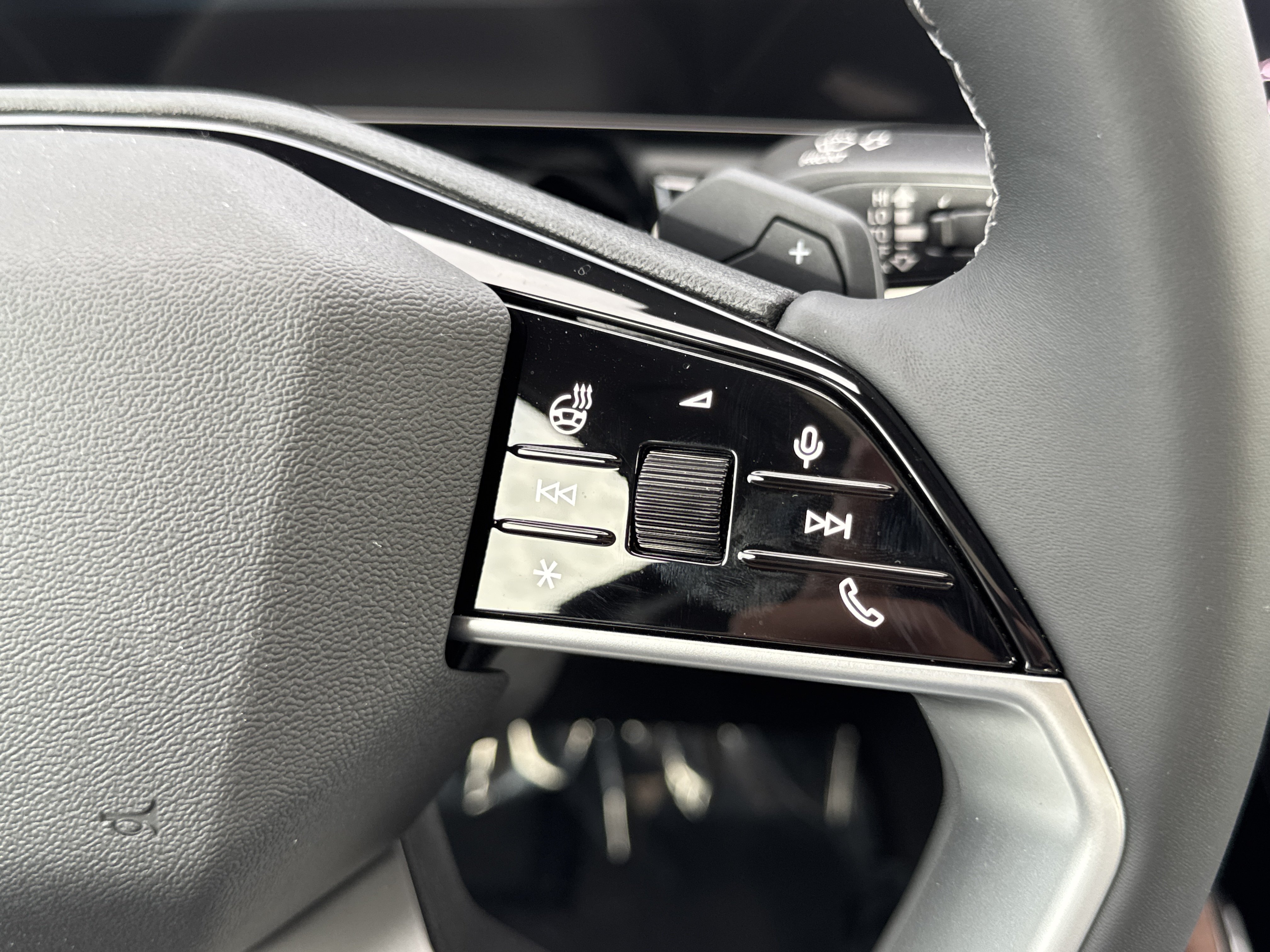 New 2026 Audi A6 Premium Plus AWD/4WD image 31
