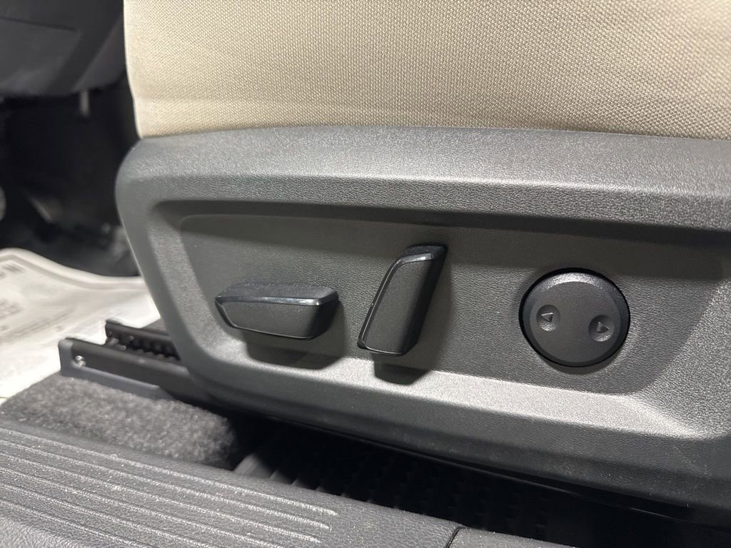 Used 2023 Nissan Rogue SV image 18