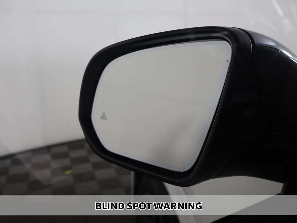 Used 2024 Mercedes-Benz GLS 450 4MATIC w/ AMG Line Exterior image 8