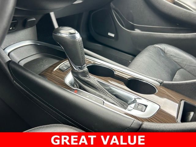 Used 2017 Chevrolet Malibu Premier w/ Premier Sun and Wheel Package image 25