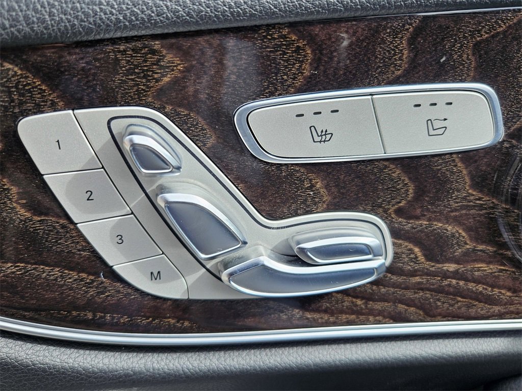 Used 2019 Mercedes-Benz E 450 4MATIC Cabriolet image 16