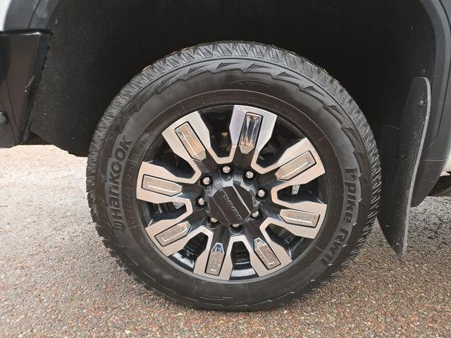 Used 2025 GMC Sierra 3500 Denali w/ Denali Reserve Package image 7