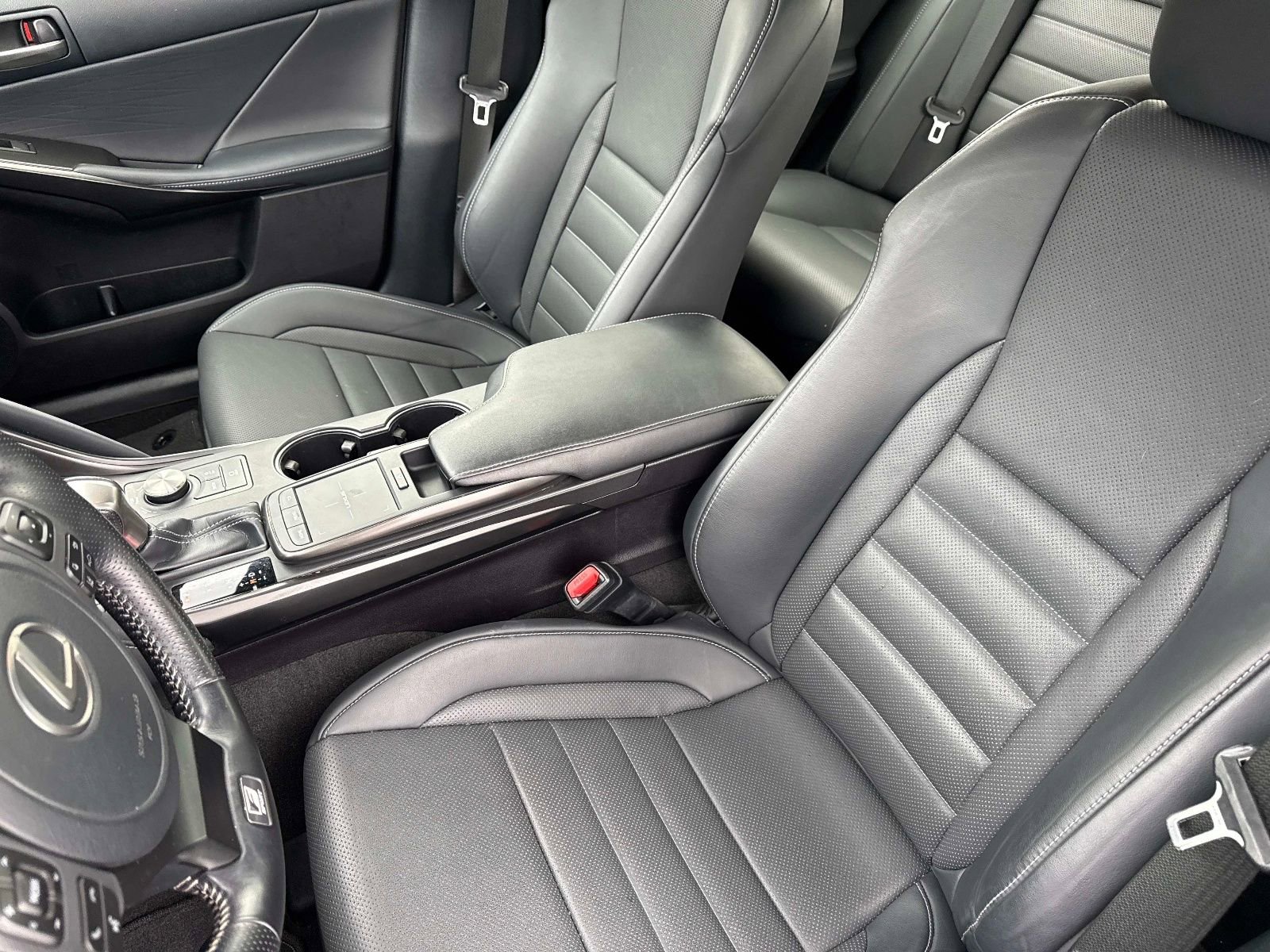 Used 2022 Lexus IS 350 F Sport w/ Accessory Package image 17