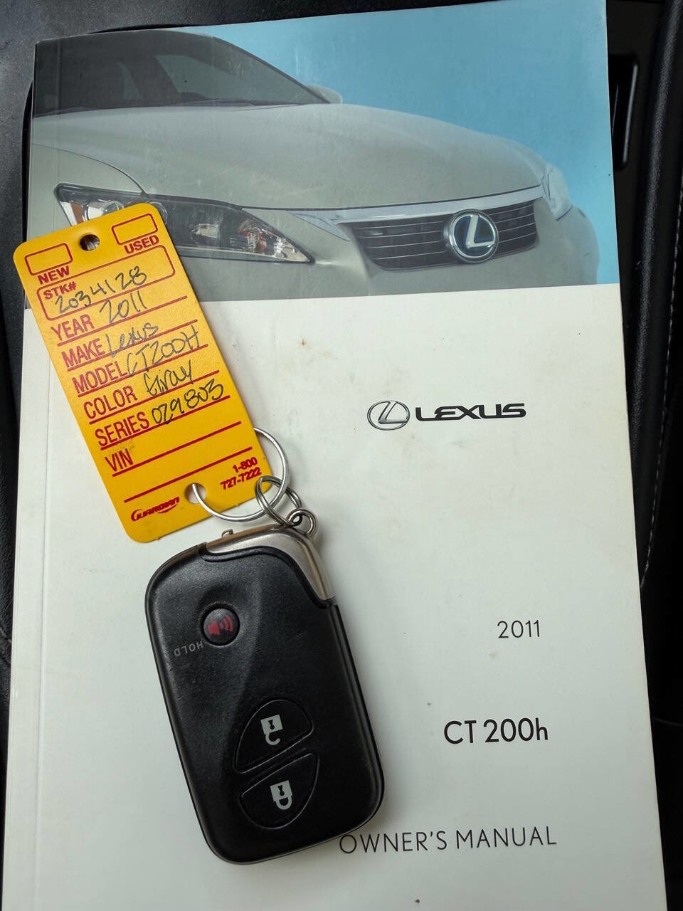 Used 2011 Lexus CT 200h Premium w/ Premium Audio Pkg FWD image 25