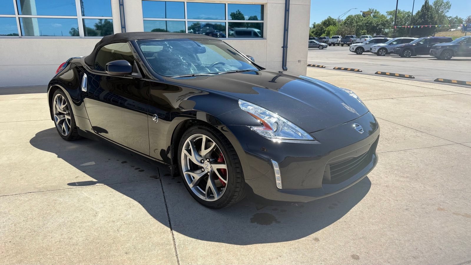 Used 2014 Nissan 370Z Touring w/ Sport Package RWD image 5