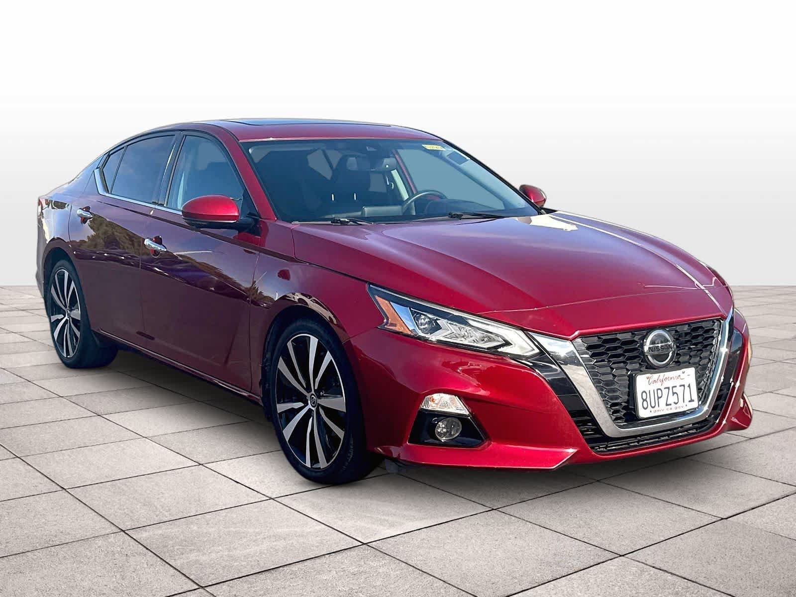Used 2020 Nissan Altima 2.5 Platinum FWD image 3
