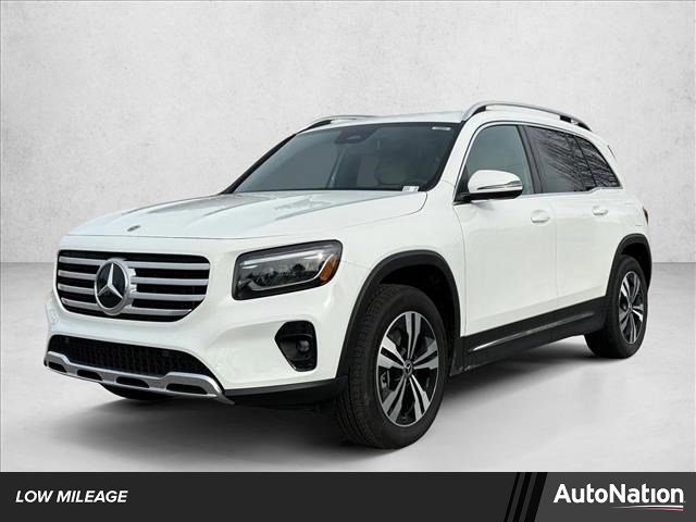 Used 2025 Mercedes-Benz GLB 250 4MATIC image 1