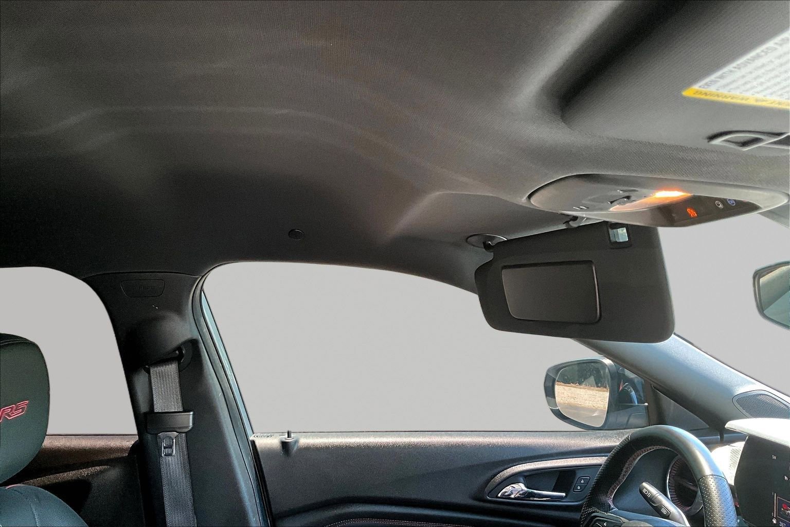 Used 2025 Chevrolet Trax RS FWD image 27