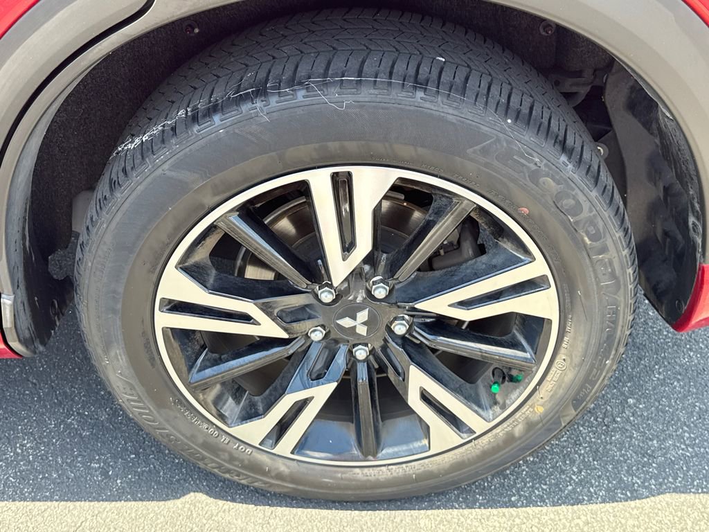 Used 2023 Mitsubishi Eclipse Cross SEL AWD/4WD image 19