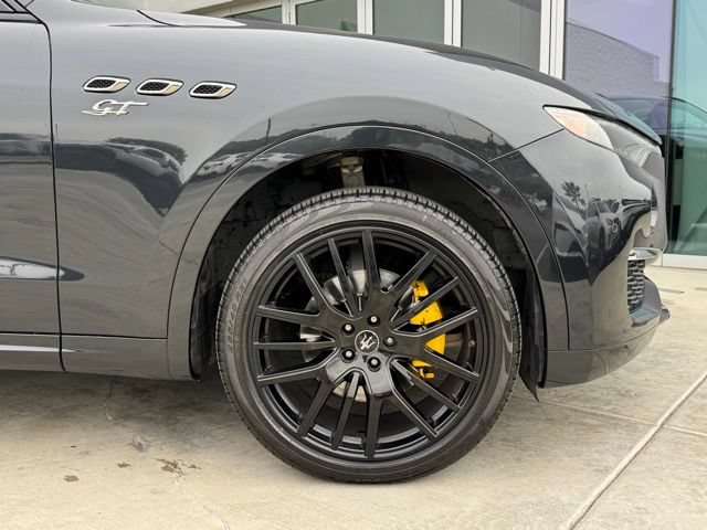Certified 2022 Maserati Levante GT AWD/4WD image 10