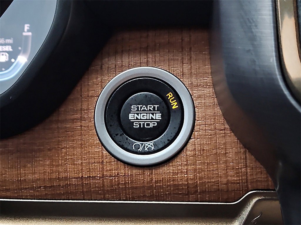 Used 2024 RAM 3500 Limited image 27