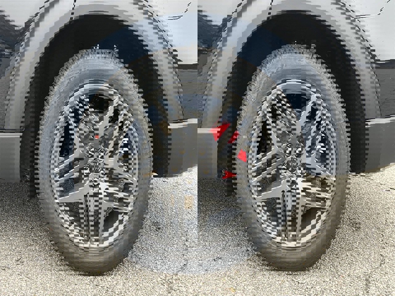 New 2026 Ford Explorer ST-Line w/ ST-Line Street Pack image 30