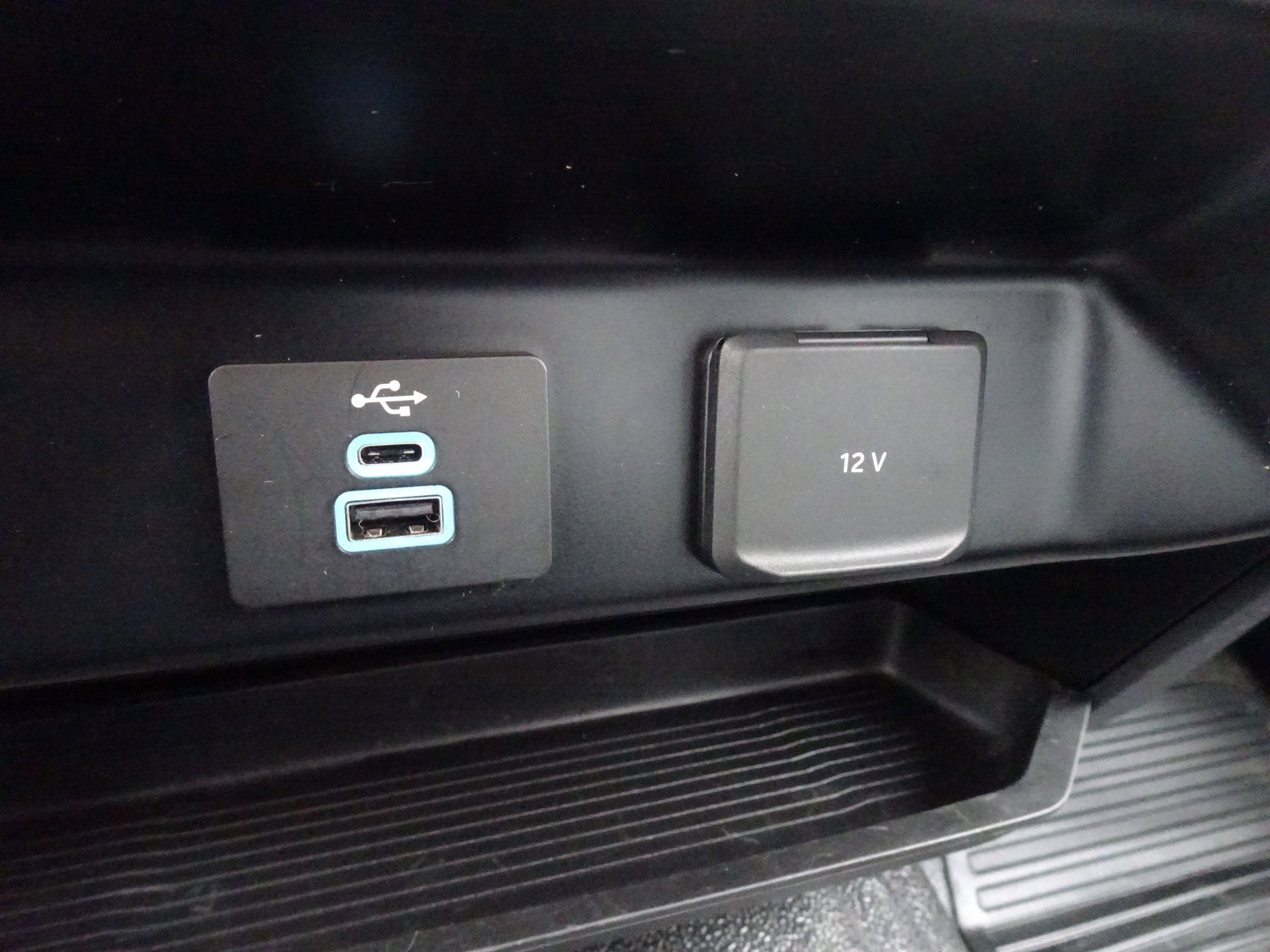 Used 2024 Ford F350 XL w/ Snow Plow Prep Package image 28