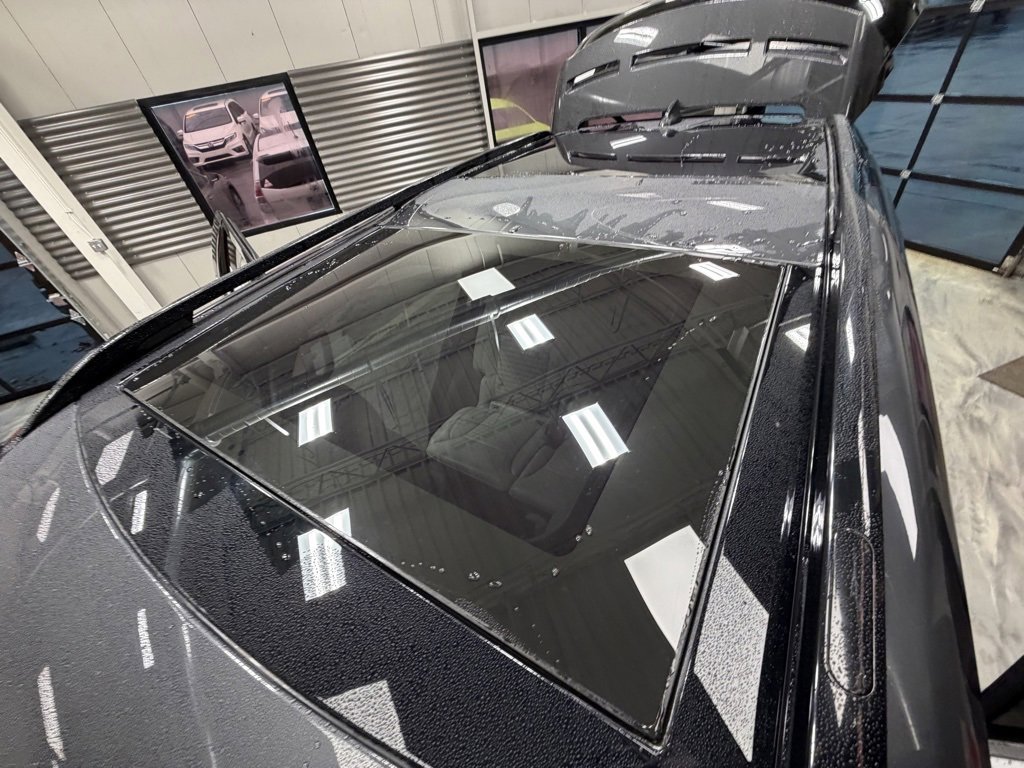 Used 2019 Land Rover Discovery HSE image 12