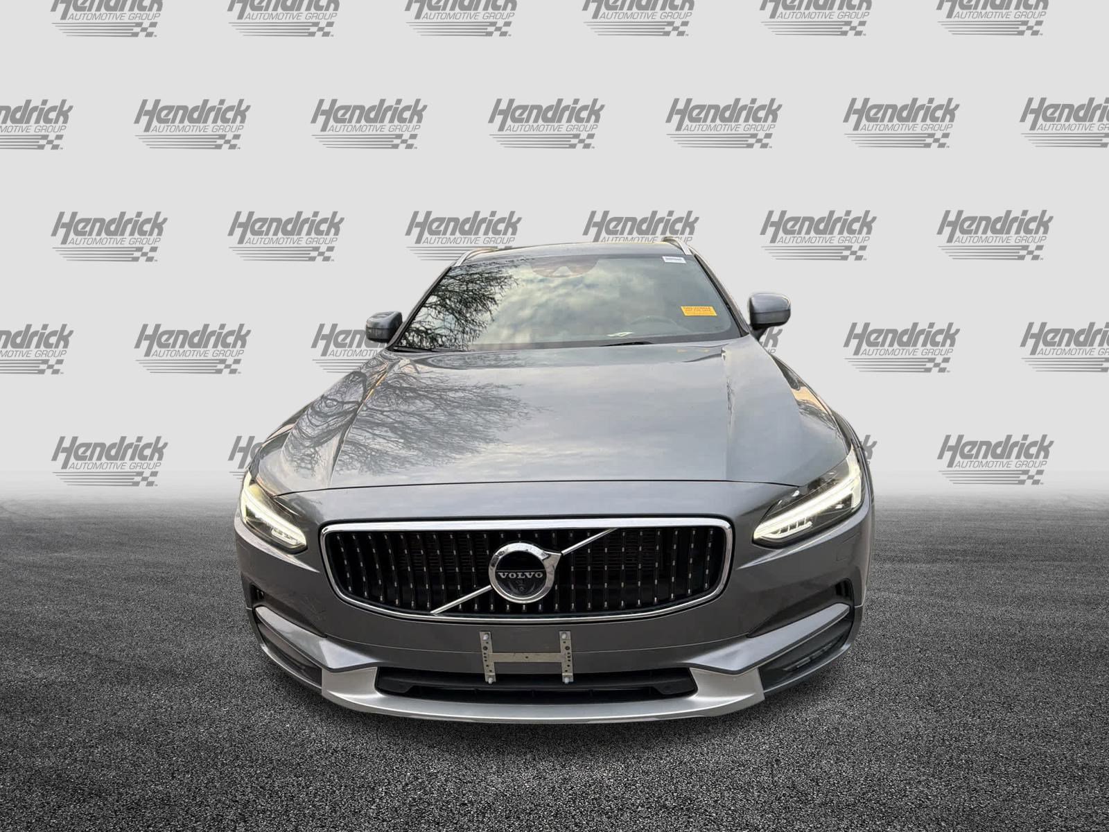 Used 2018 Volvo V90 T6 Cross Country w/ Convenience Package image 6