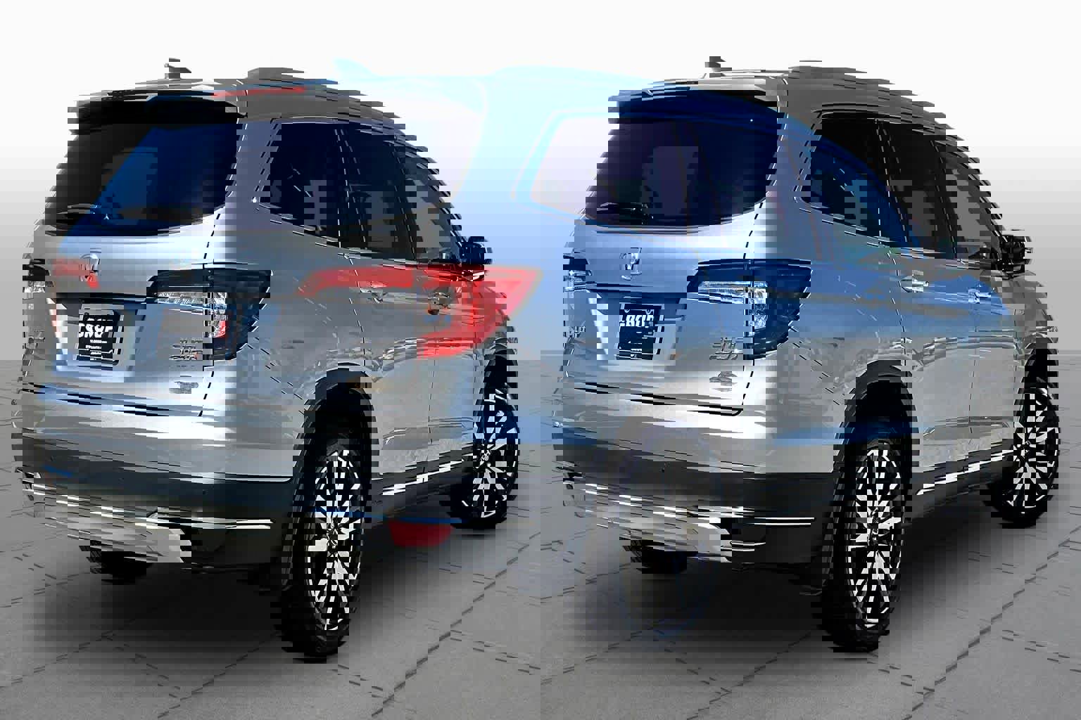 Used 2020 Honda Pilot Elite image 12