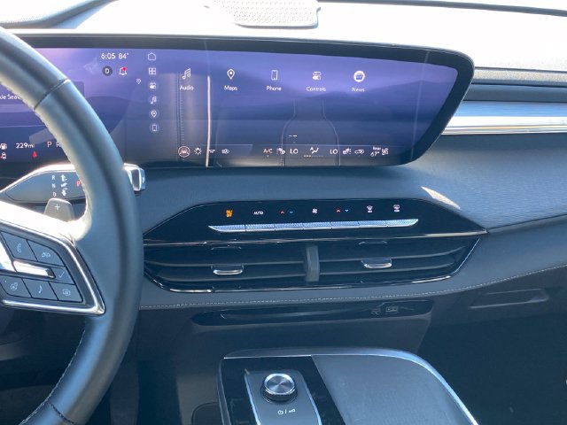 Certified 2025 Buick Enclave Preferred FWD image 10