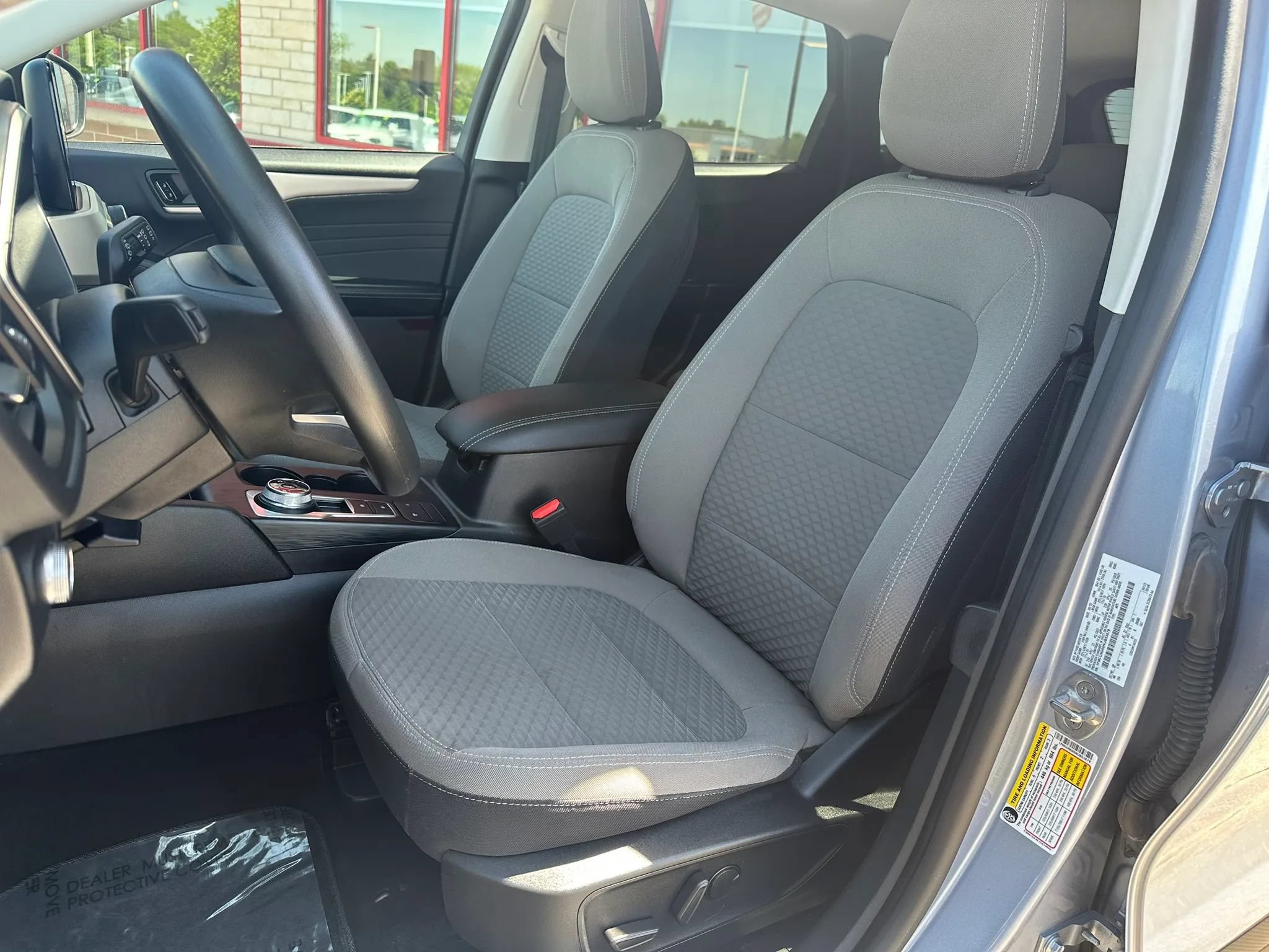 Used 2022 Ford Escape SE AWD/4WD image 10