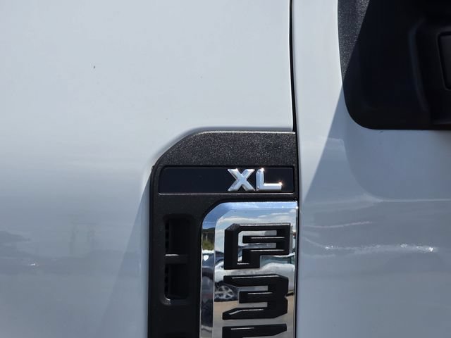 Used 2024 Ford F350 XL w/ FX4 Off-Road Package AWD/4WD image 32
