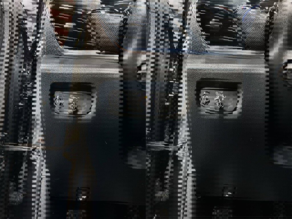 Used 2023 Chevrolet Traverse Premier w/ Redline Edition image 19