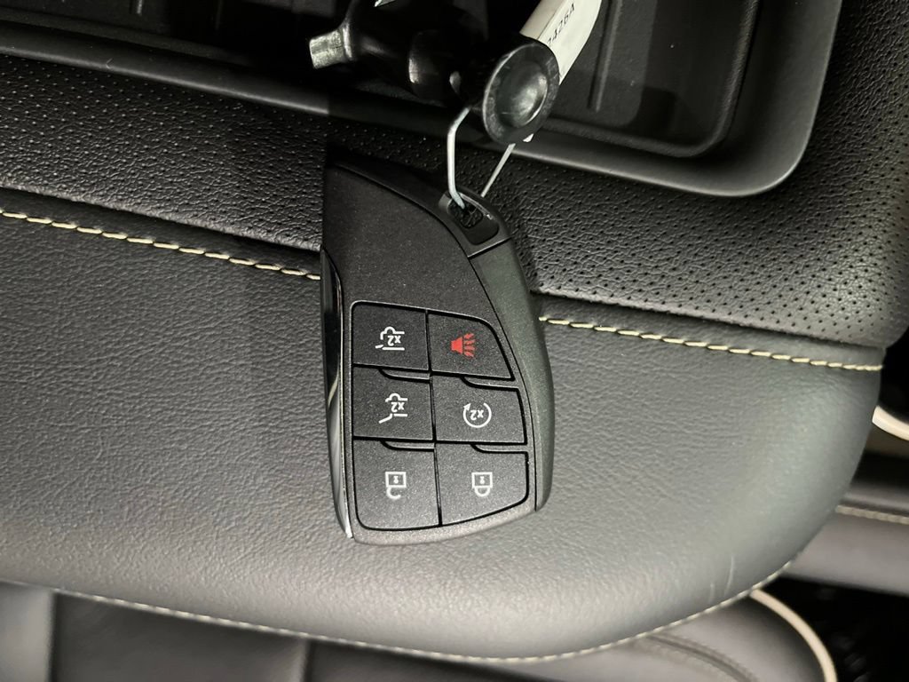Certified 2024 GMC Yukon XL SLT AWD/4WD image 30