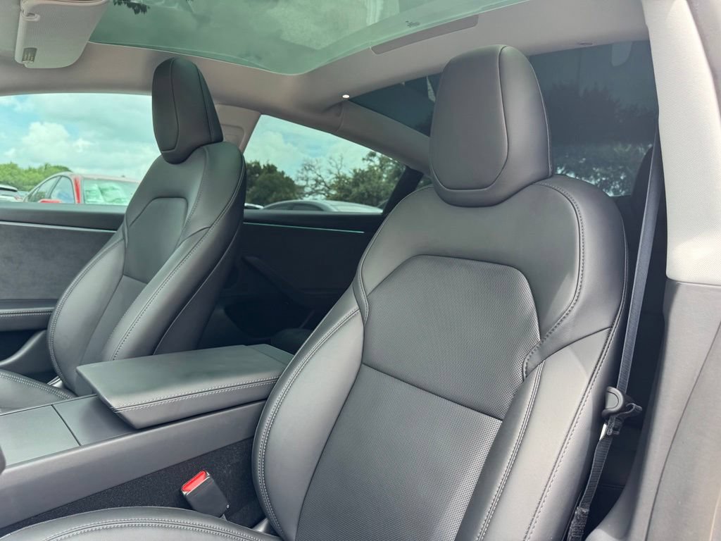 Used 2026 Tesla Model 3 AWD/4WD image 13