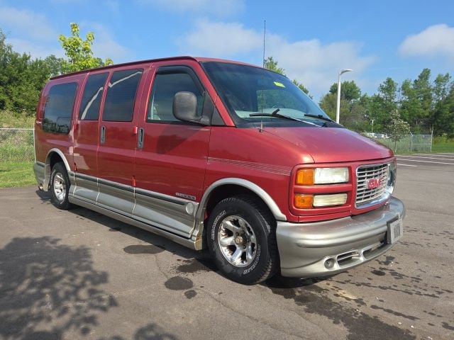 Used 2002 GMC Savana 1500 w/ SLE Marketing Option Pkg 3 RWD image 1