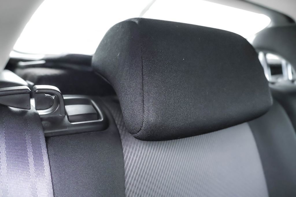 Used 2017 MAZDA MAZDA3 Sport FWD image 29
