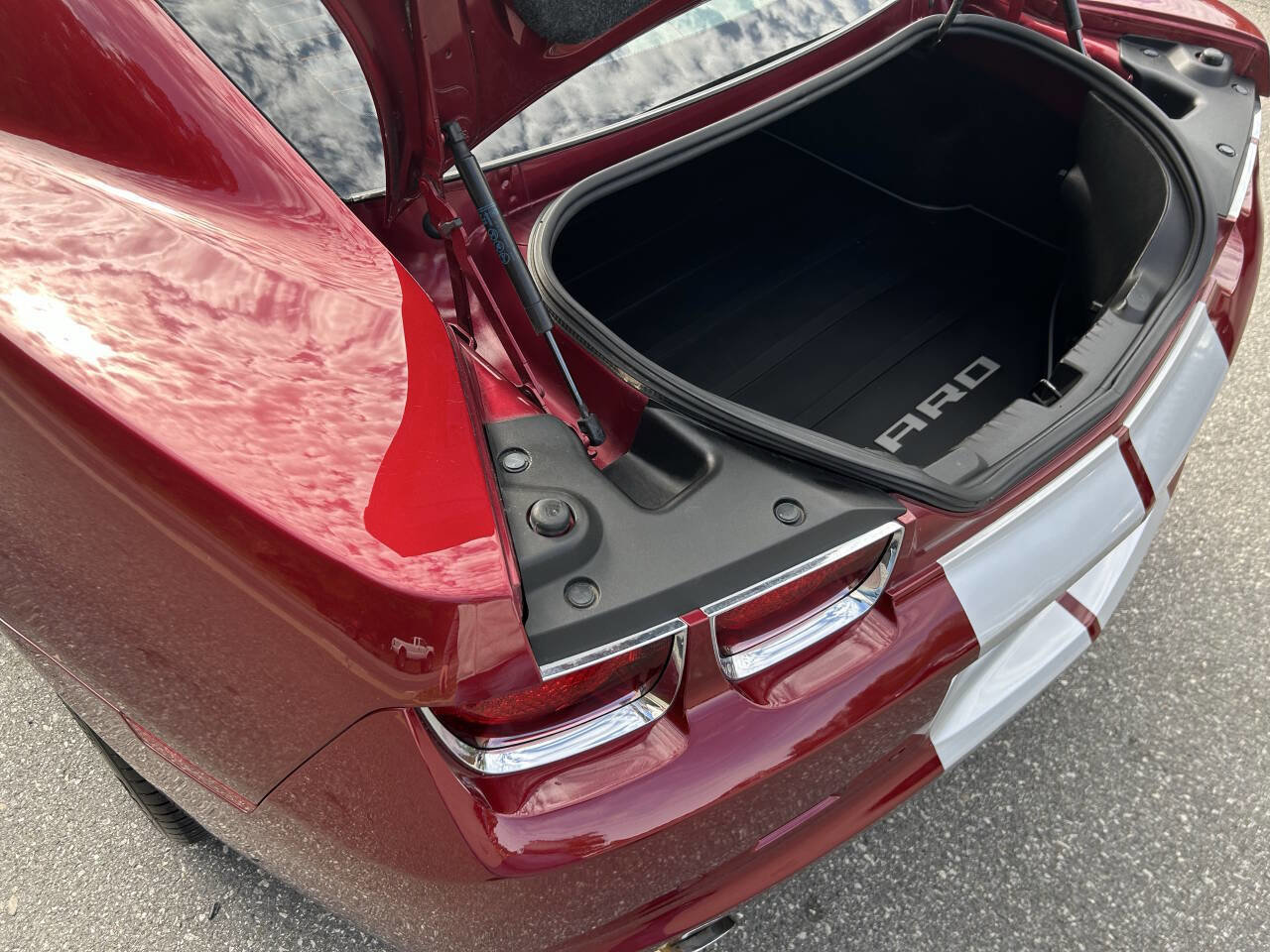 Used 2011 Chevrolet Camaro SS w/ RS Package image 20