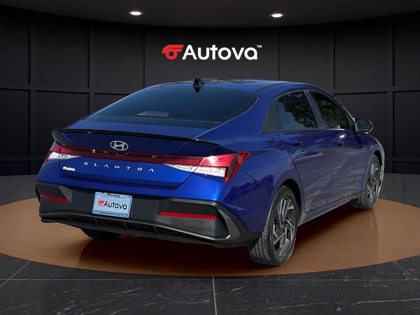 Used 2025 Hyundai Elantra Sport FWD image 7