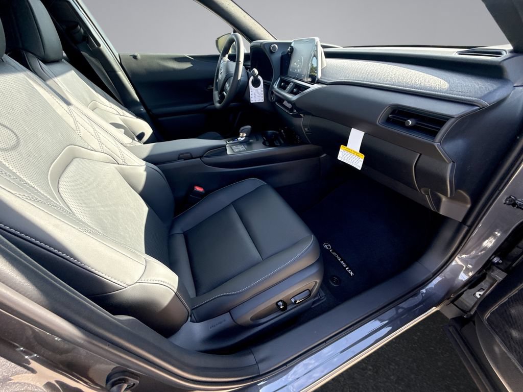 New 2026 Lexus UX 300h FWD image 15