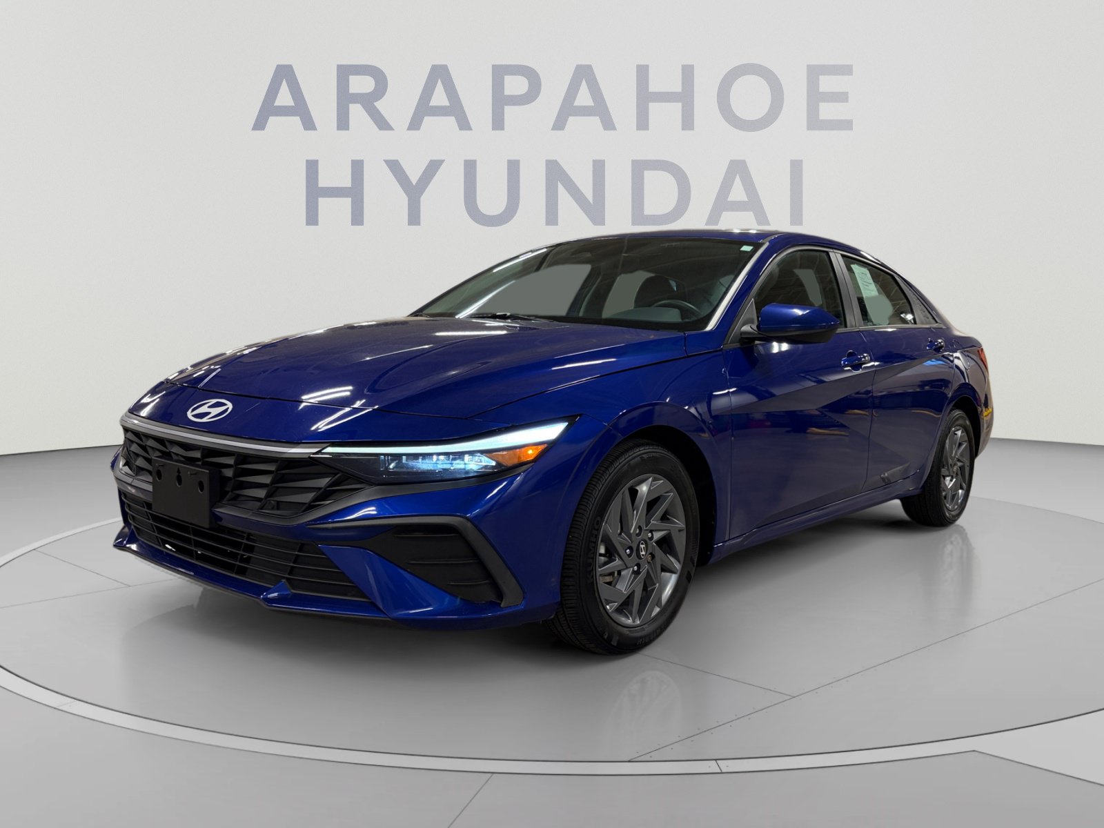 Used 2024 Hyundai Elantra SEL FWD image 1