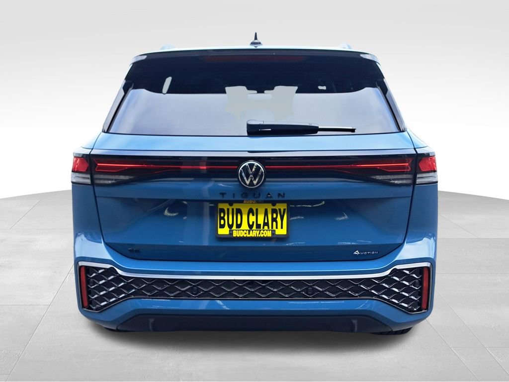 New 2025 Volkswagen Tiguan SE R-Line AWD/4WD image 7