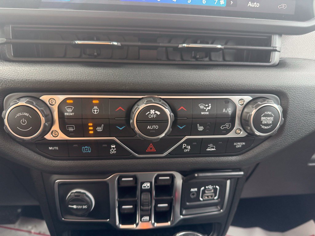 Used 2025 Jeep Wrangler Unlimited Sport S 4xe w/ Convenience Group AWD/4WD image 19