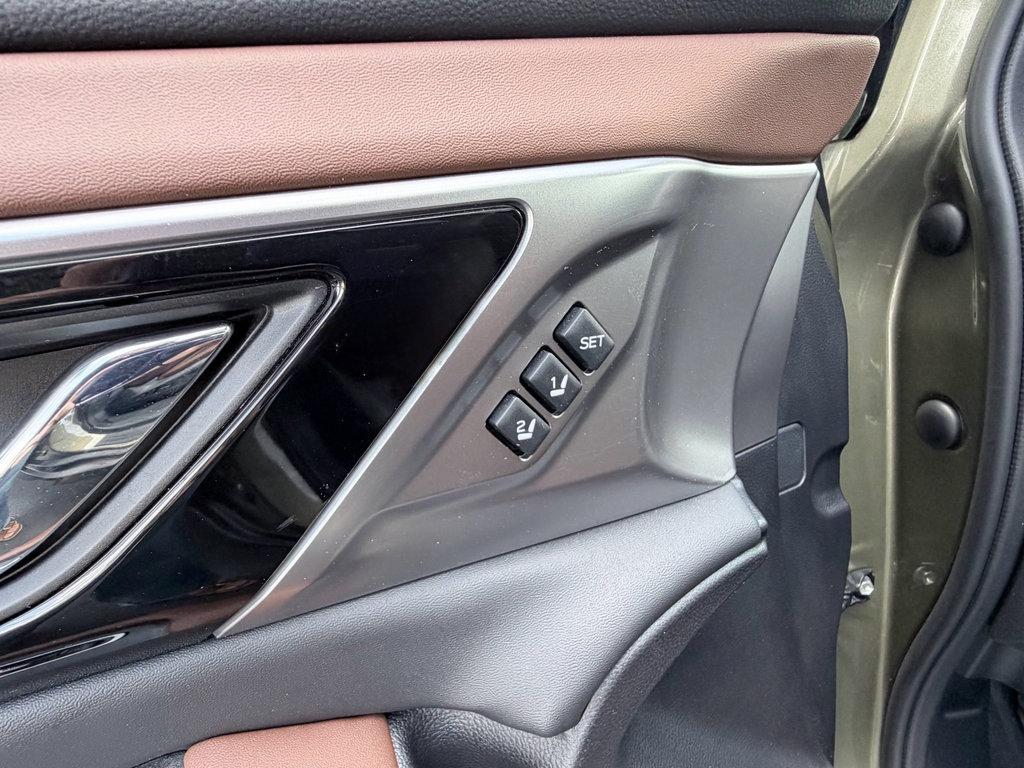 Used 2024 Subaru Outback Touring XT image 35