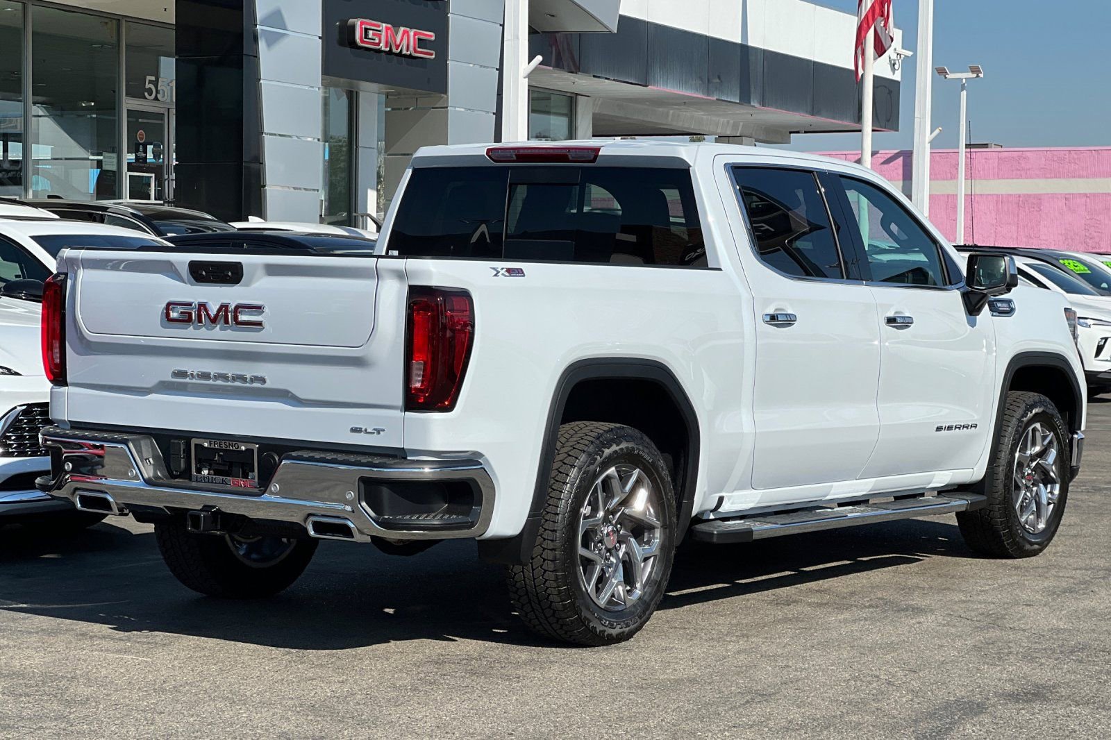 New 2026 GMC Sierra 1500 SLT w/ SLT Premium Plus Package AWD/4WD image 5