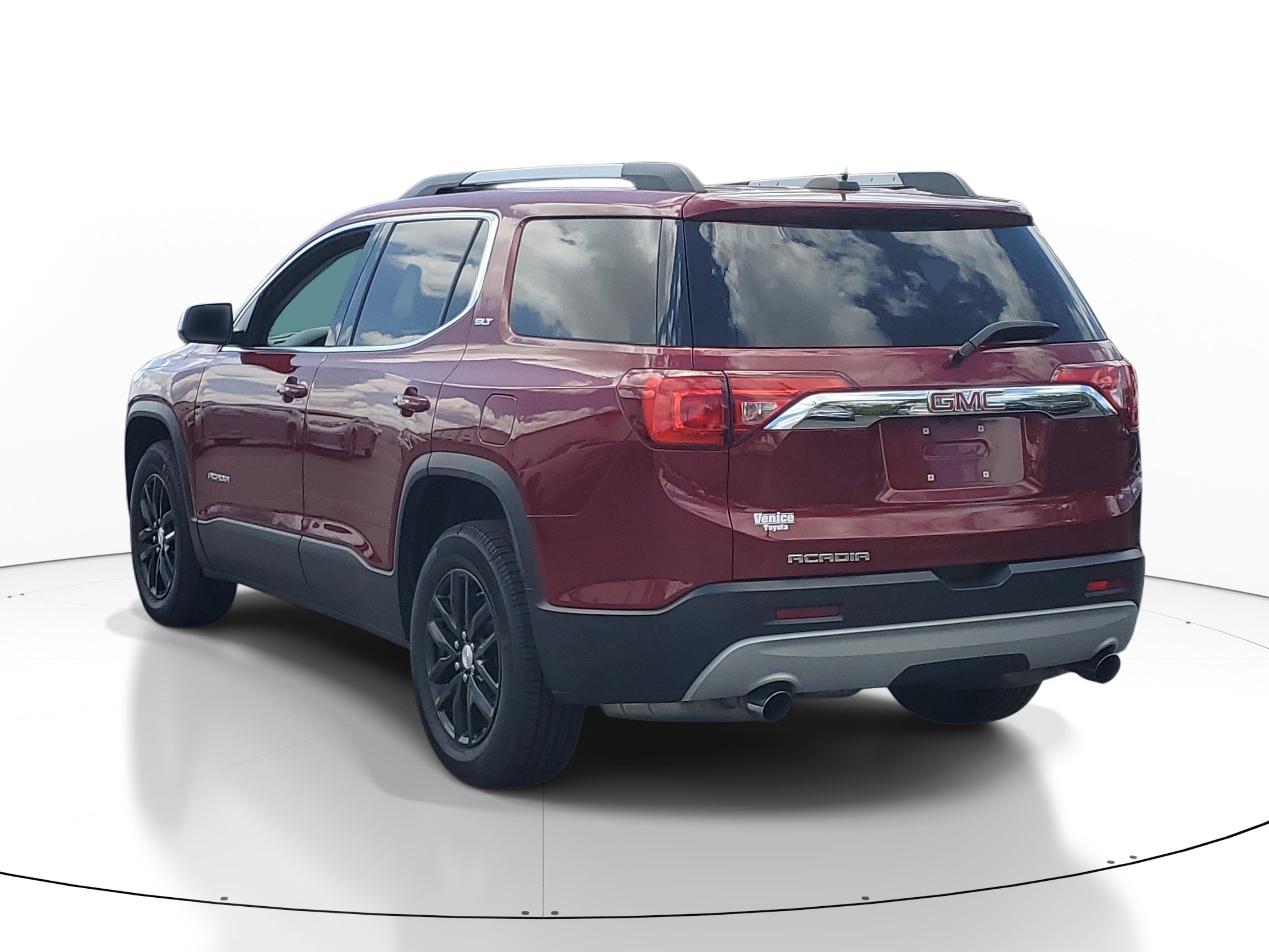 Used 2018 GMC Acadia SLT w/ LPO, Floor Liner Package image 5