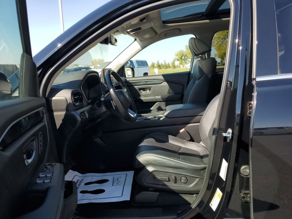 Used 2023 Honda Pilot Elite image 35