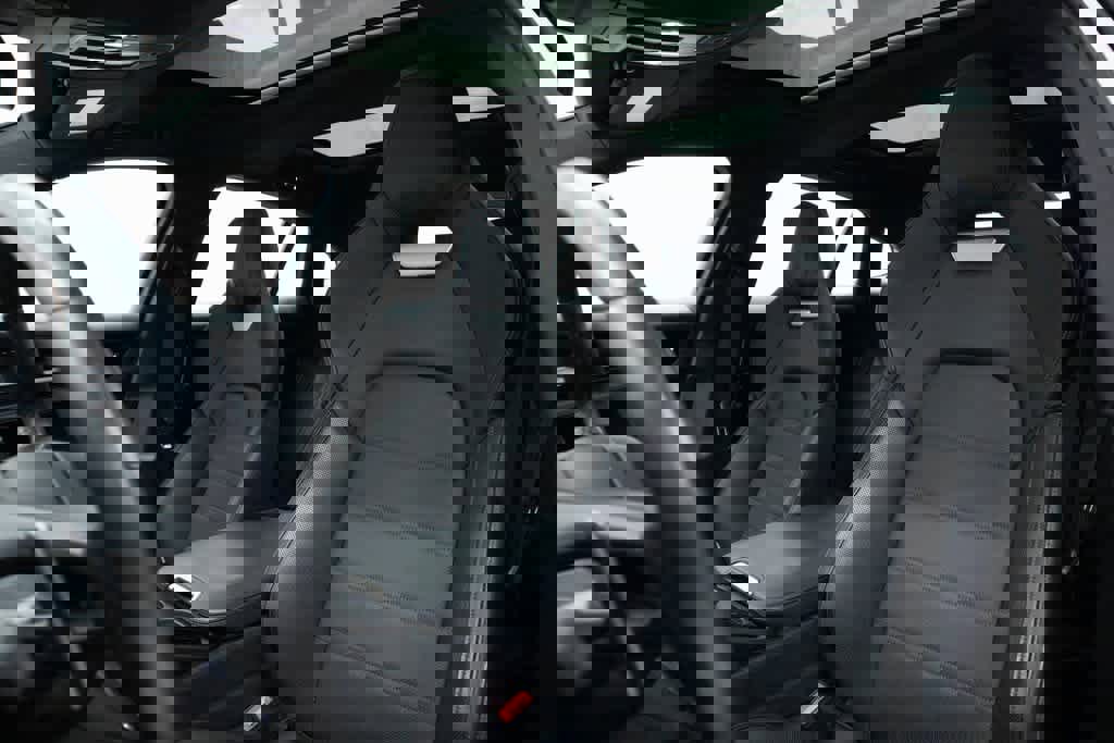 Certified 2024 Porsche Panamera 4 image 5