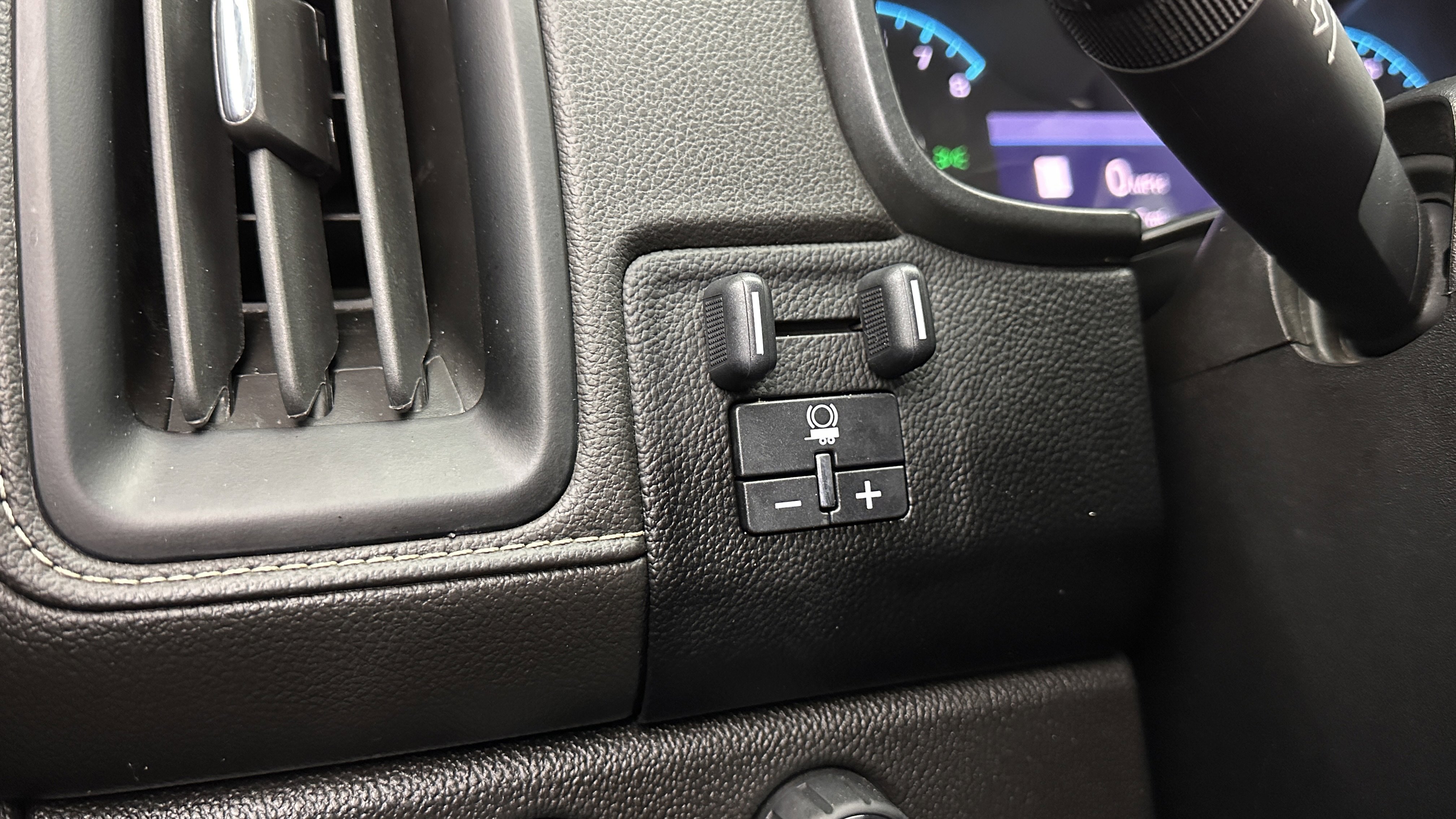 Used 2020 GMC Canyon Denali AWD/4WD image 25