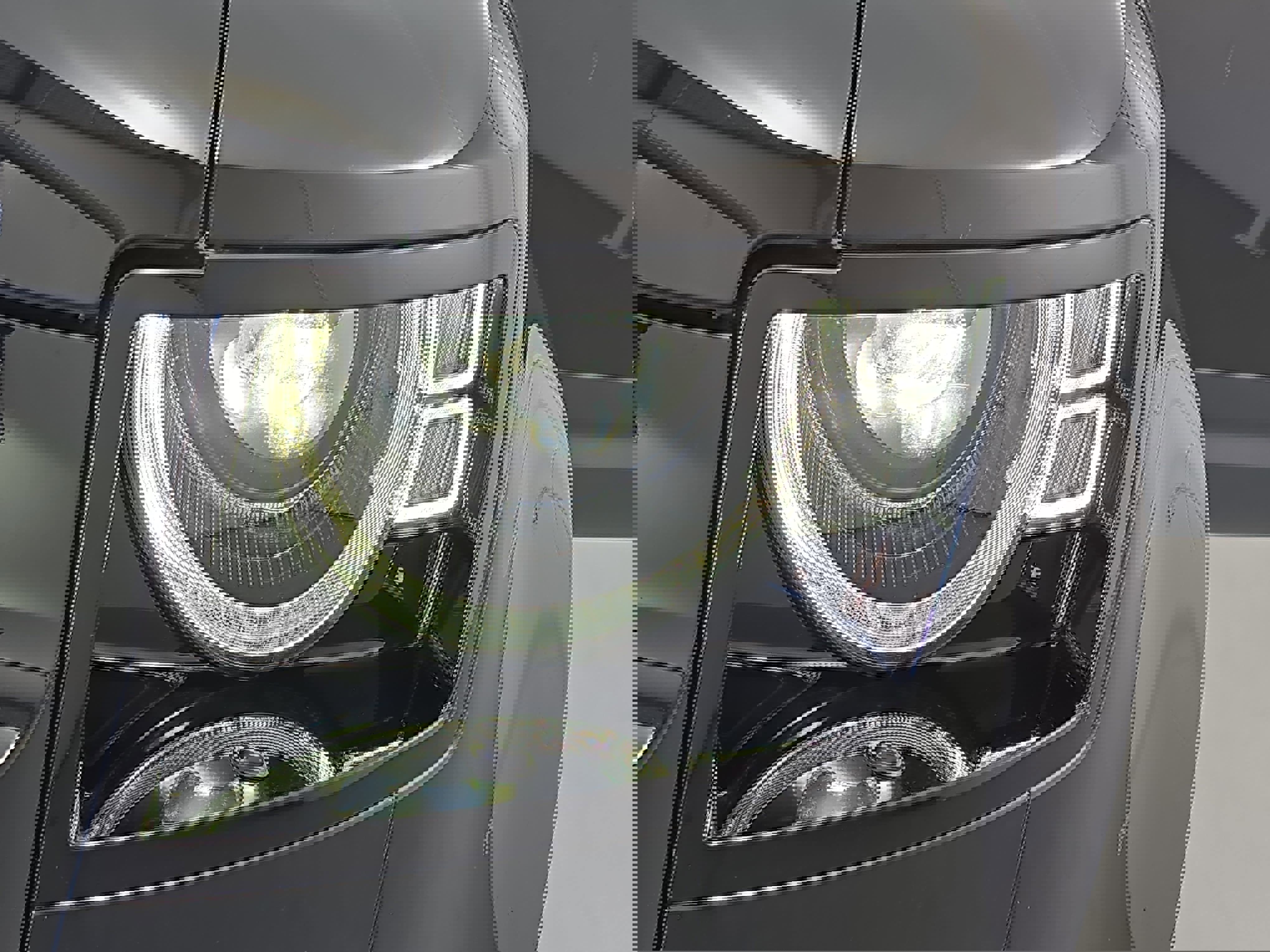 Certified 2024 Land Rover Defender 110 SE image 31