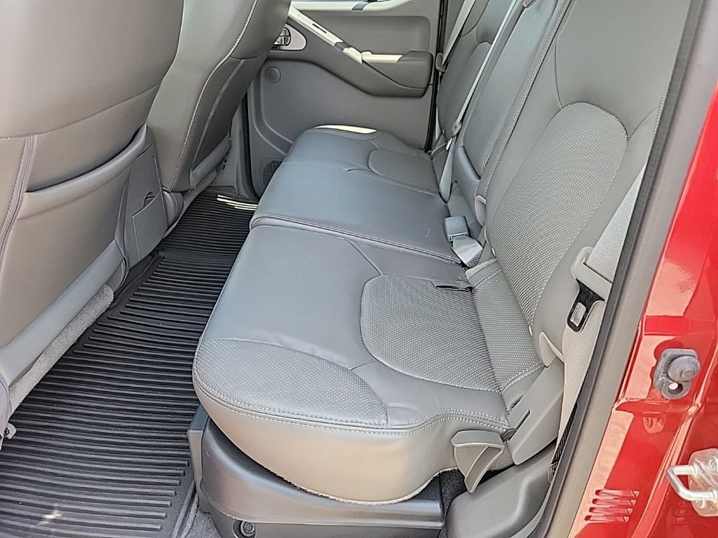 Used 2019 Nissan Frontier SL RWD image 13