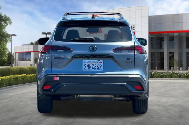 Used 2024 Toyota Corolla Cross AWD Hybrid w/ Moonroof Package image 5