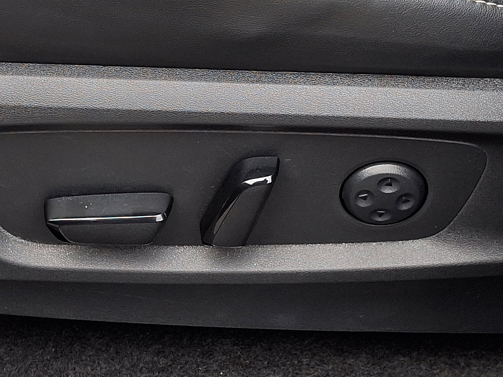 Certified 2022 INFINITI QX60 Luxe w/ Cargo Package image 26