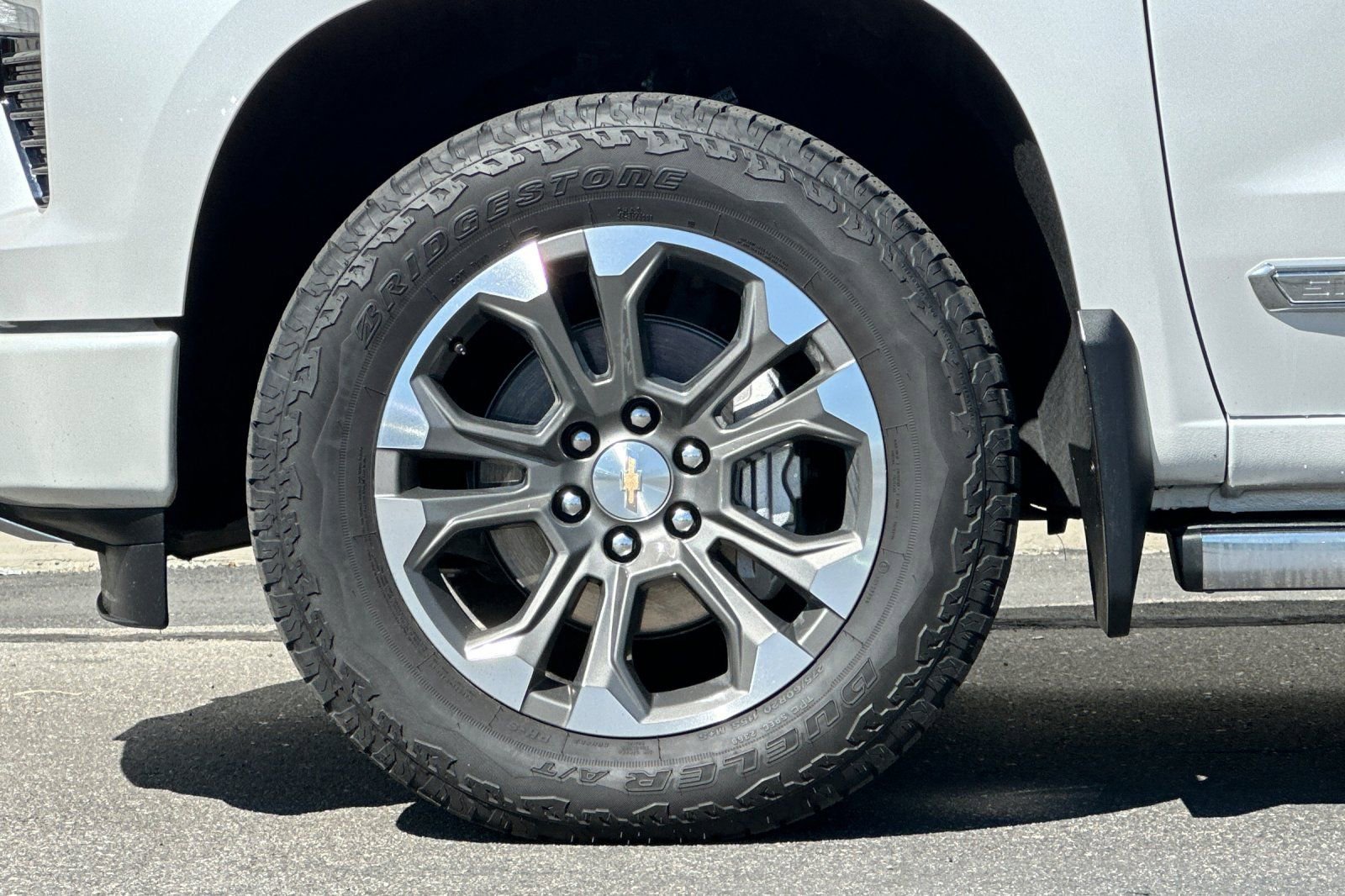 Used 2024 Chevrolet Silverado 1500 High Country w/ Technology Package image 26