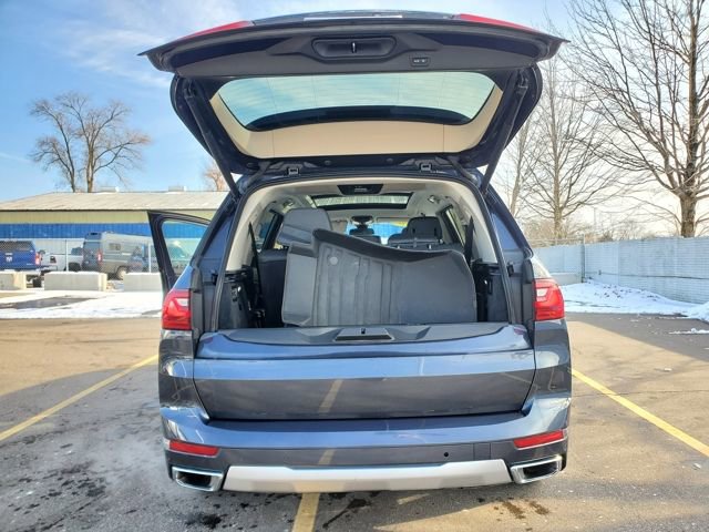Used 2020 BMW X7 xDrive40i w/ Premium Package image 29