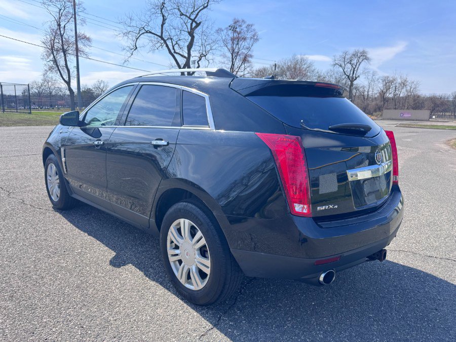 Used 2011 Cadillac SRX Luxury image 5