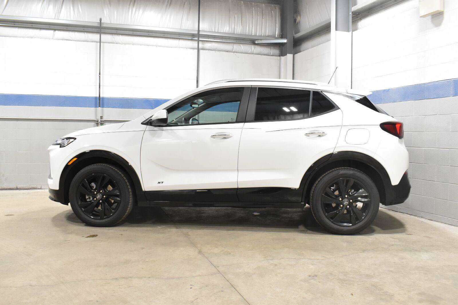 Used 2026 Buick Encore GX Sport Touring w/ Comfort Package FWD image 22