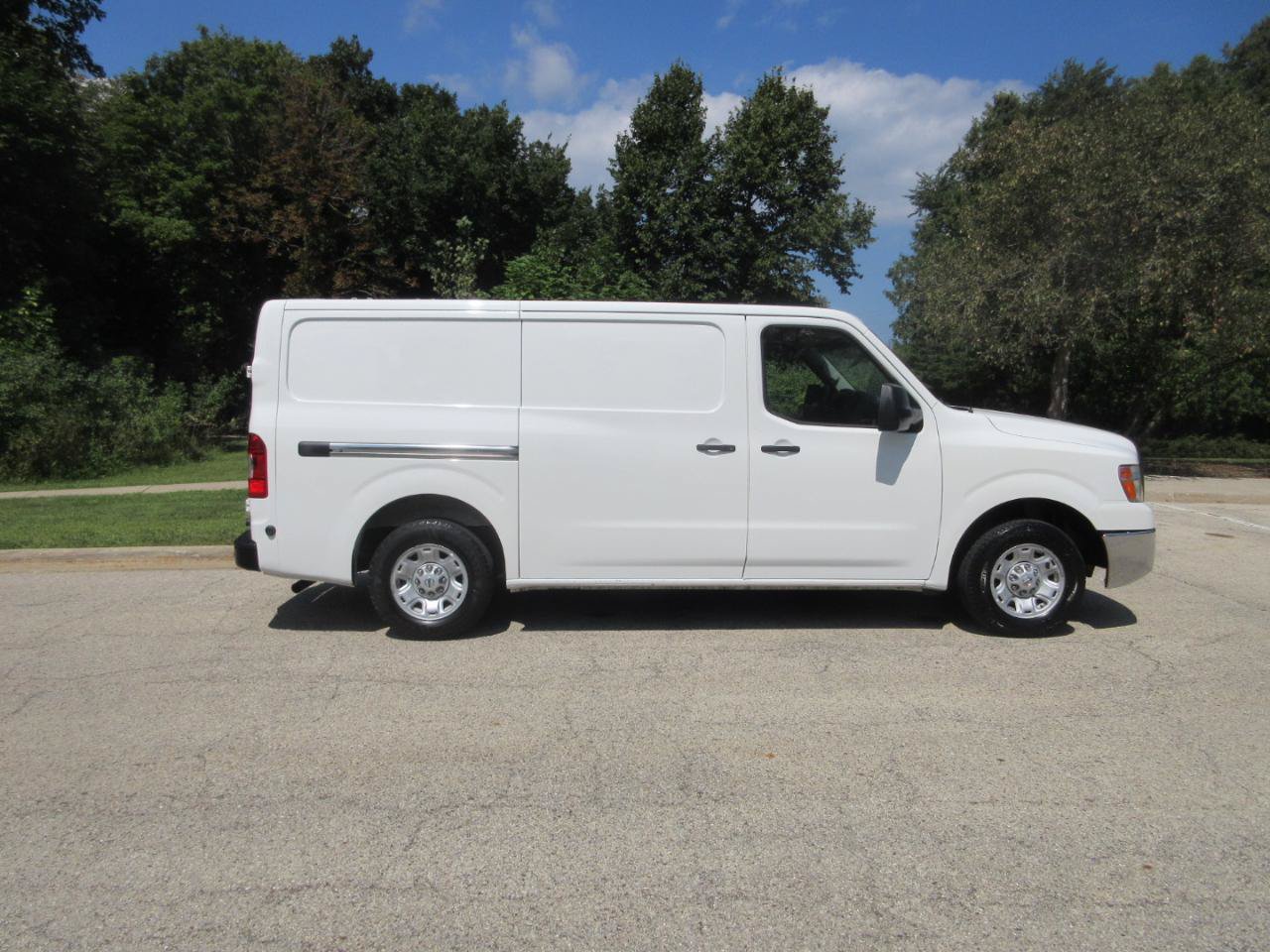 Used 2020 Nissan NV 2500 SV RWD image 5